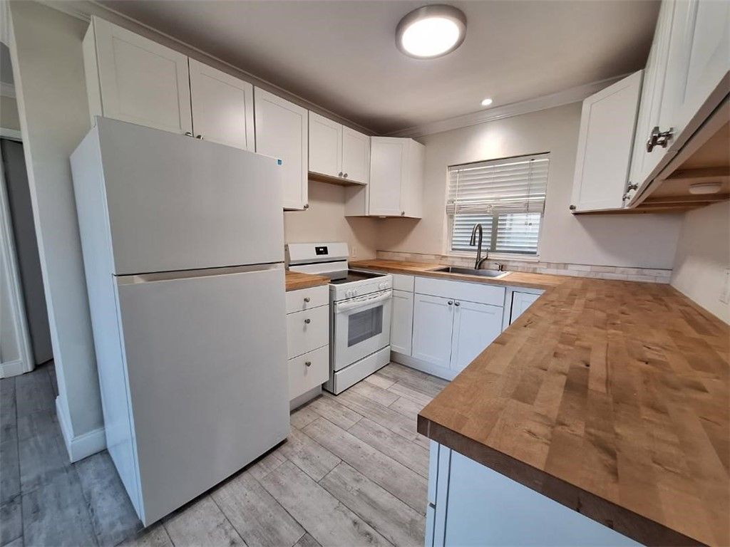 9150 44th Avenue, Unit 1-5, Sebastian, FL 32958 Photo