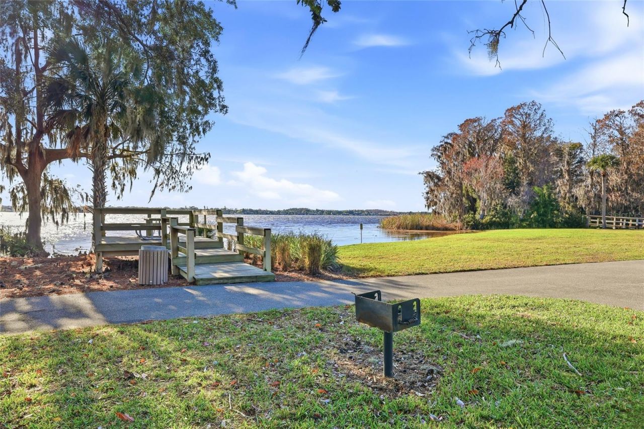 4092 Carlyle Lakes Boulevard, Palm Harbor, FL 34685 Photo