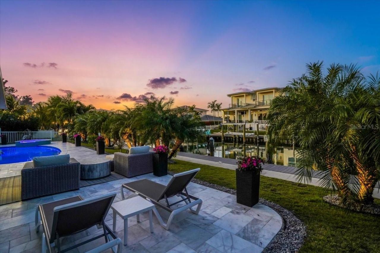 623 Concord Lane, Holmes Beach, FL 34217 Photo