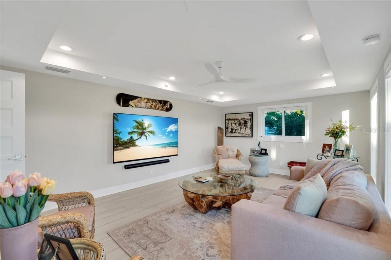 623 Concord Lane, Holmes Beach, FL 34217 Photo