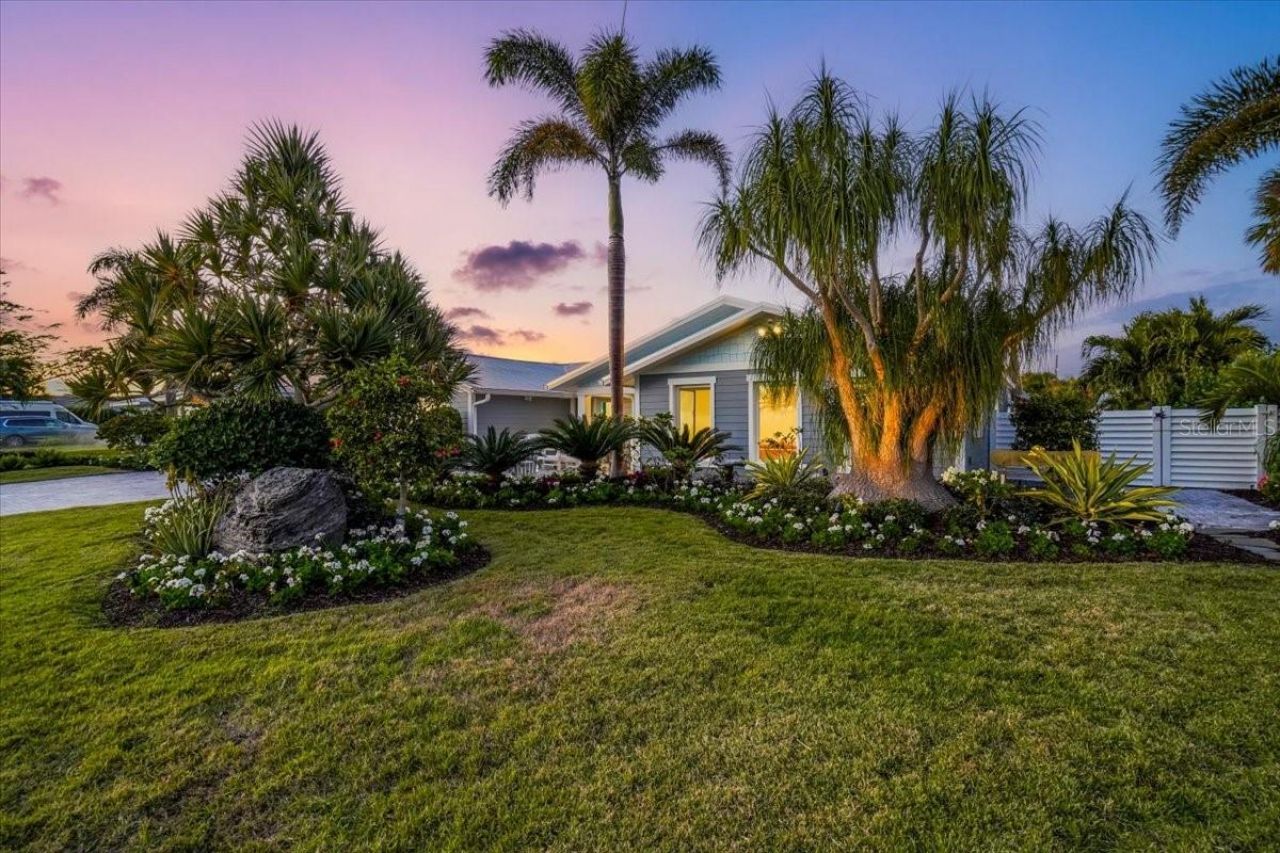 623 Concord Lane, Holmes Beach, FL 34217 Photo