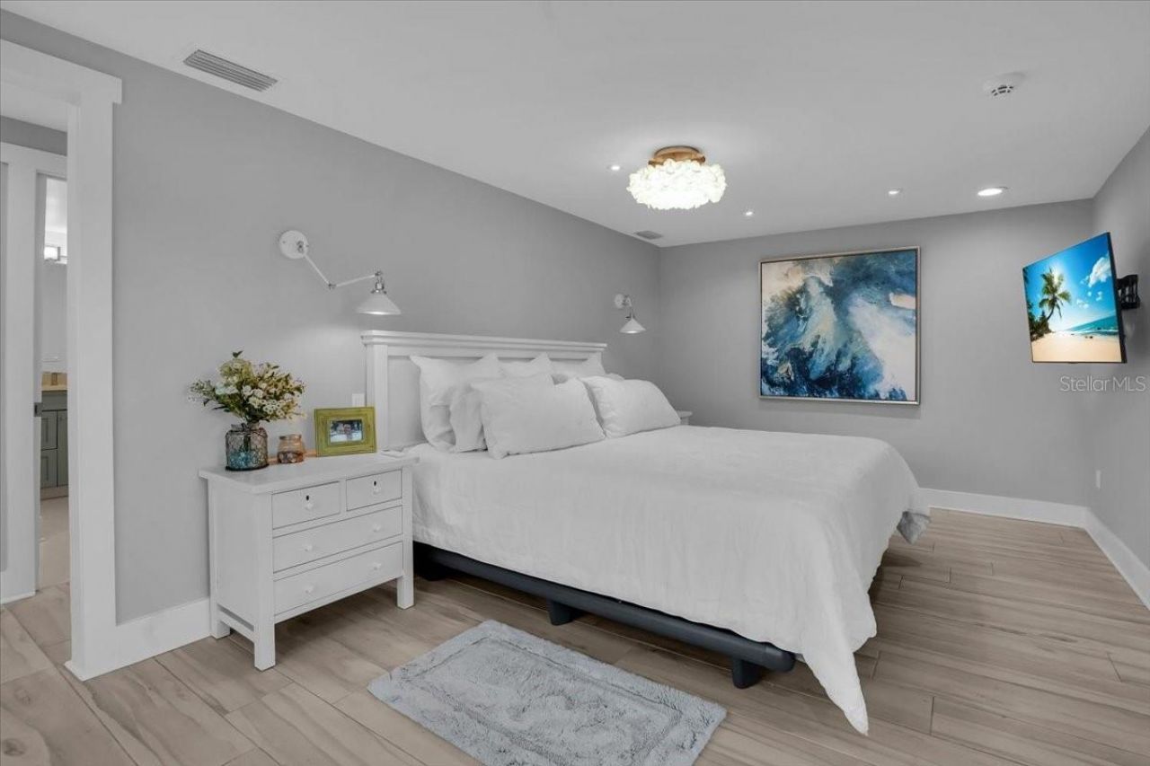 623 Concord Lane, Holmes Beach, FL 34217 Photo