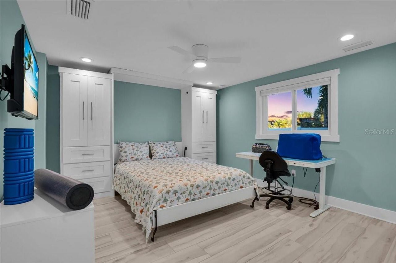 623 Concord Lane, Holmes Beach, FL 34217 Photo