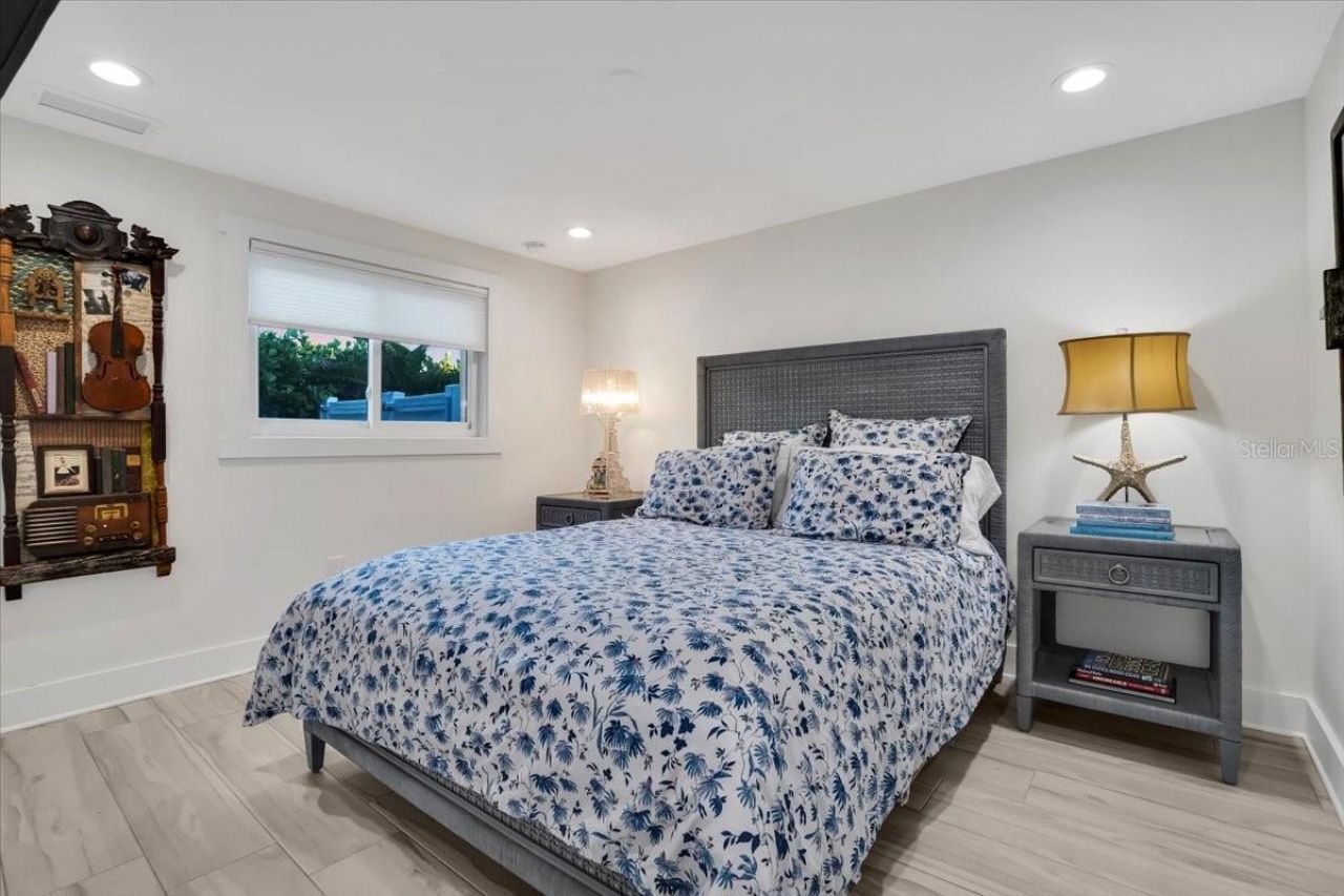 623 Concord Lane, Holmes Beach, FL 34217 Photo