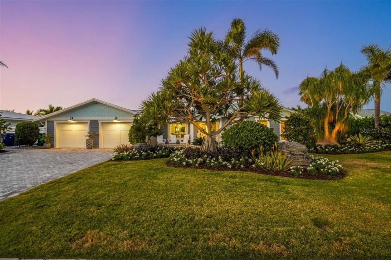 623 Concord Lane, Holmes Beach, FL 34217 Photo