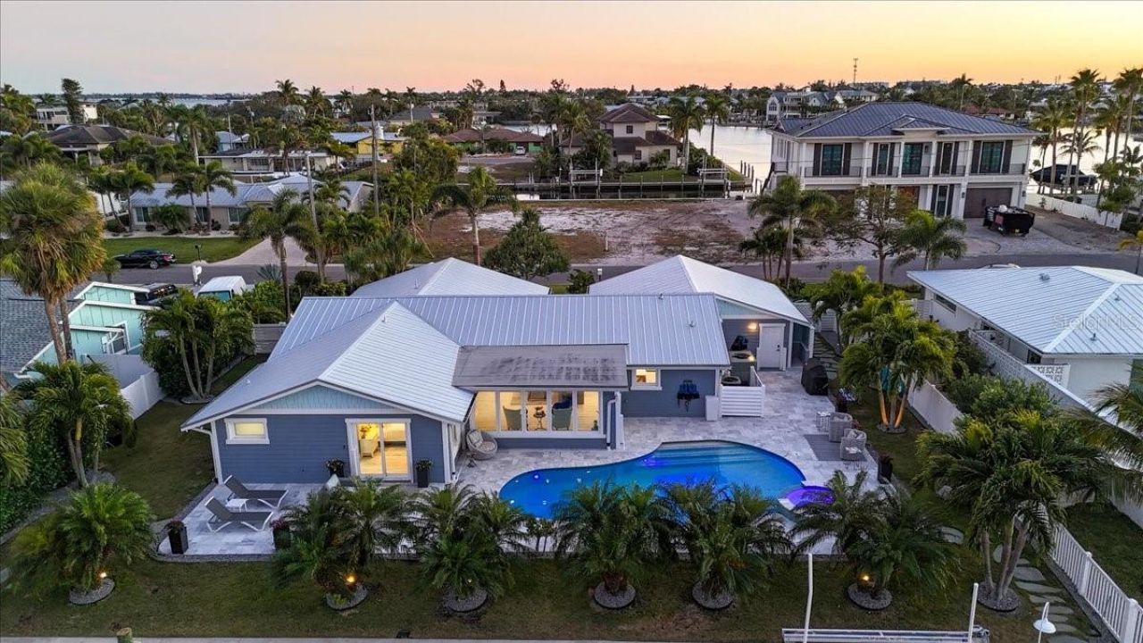 623 Concord Lane, Holmes Beach, FL 34217 Photo