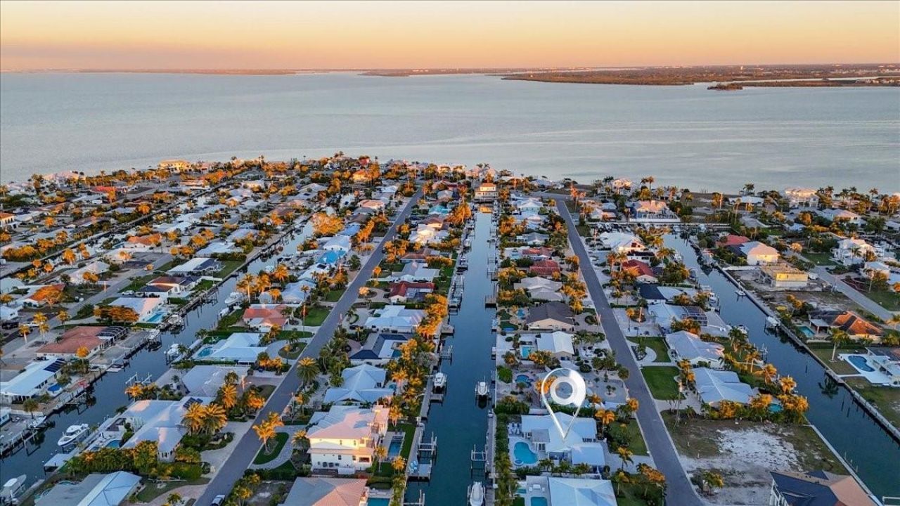 623 Concord Lane, Holmes Beach, FL 34217 Photo