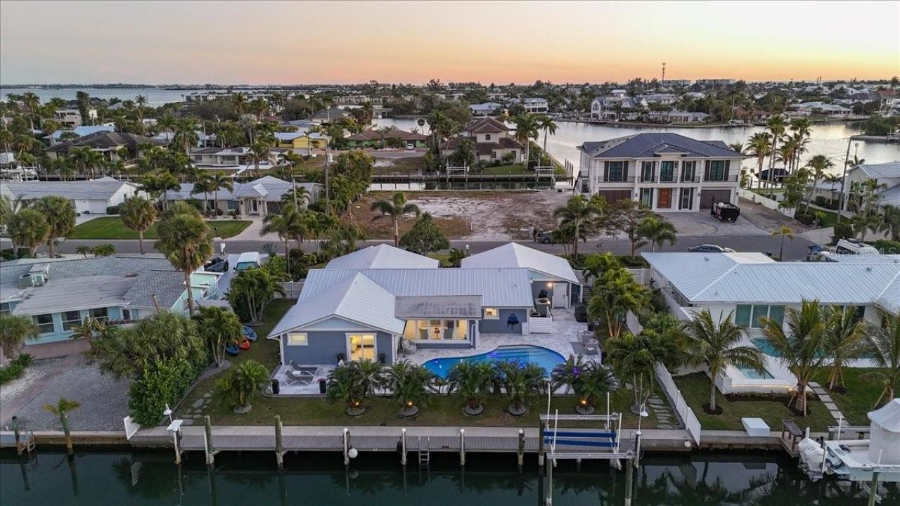 623 Concord Lane, Holmes Beach, FL 34217 Photo