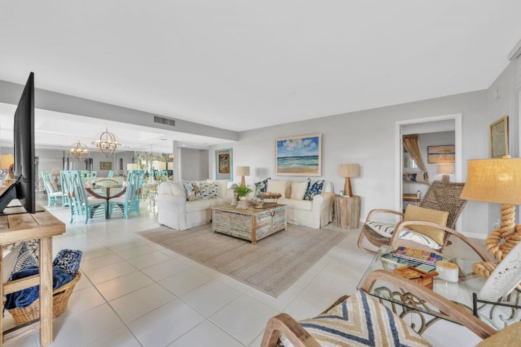 5380 N Ocean Drive, Unit 4a, Singer Island, FL 33404 Photo