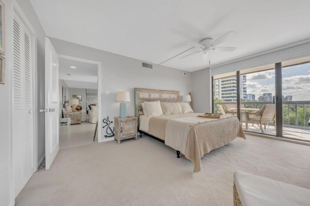 5380 N Ocean Drive, Unit 4a, Singer Island, FL 33404 Photo