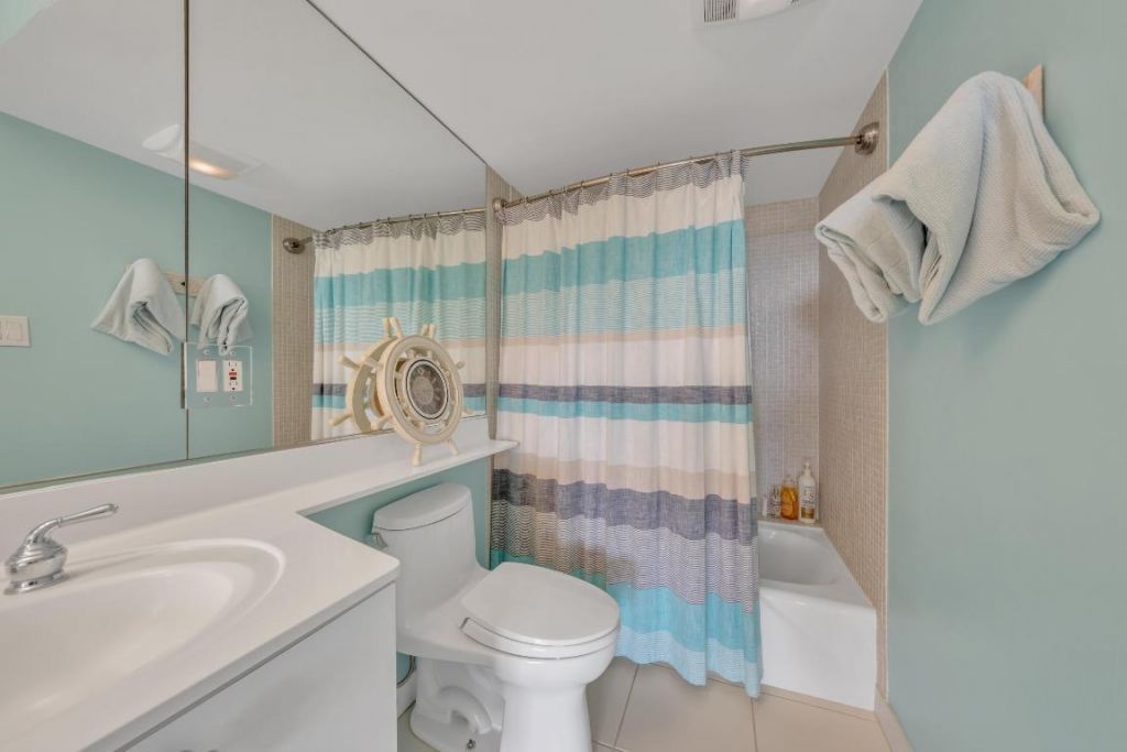 5380 N Ocean Drive, Unit 4a, Singer Island, FL 33404 Photo