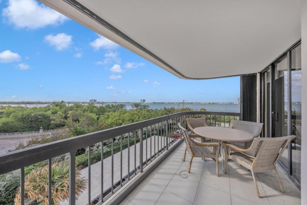 5380 N Ocean Drive, Unit 4a, Singer Island, FL 33404 Photo
