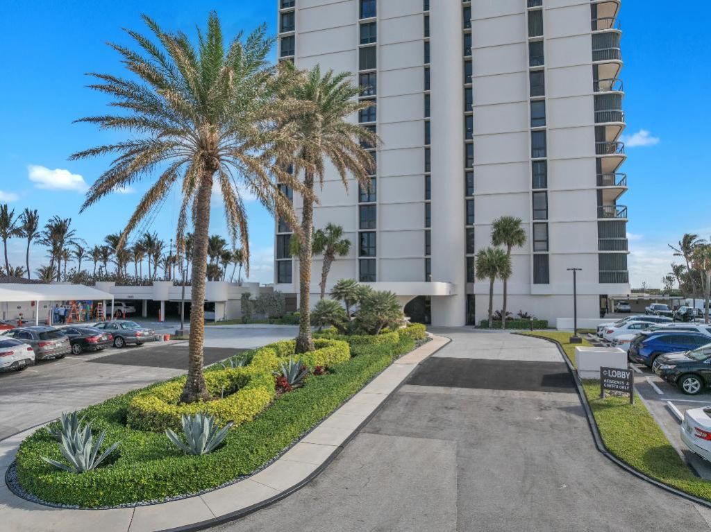 5380 N Ocean Drive, Unit 4a, Singer Island, FL 33404 Photo