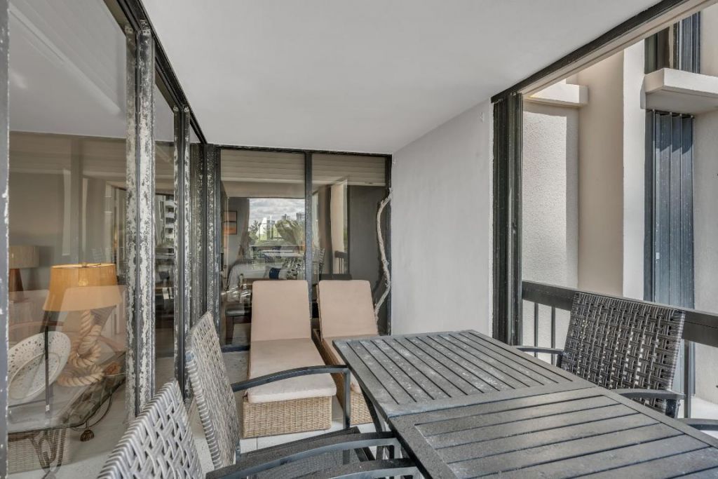 5380 N Ocean Drive, Unit 4a, Singer Island, FL 33404 Photo