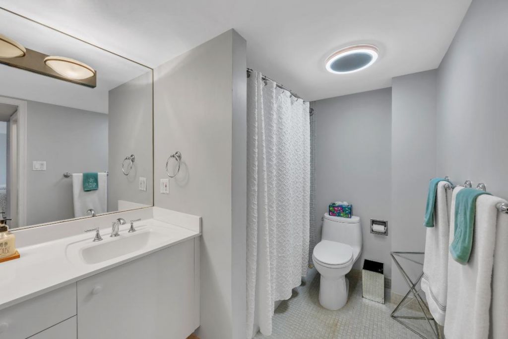 5380 N Ocean Drive, Unit 4a, Singer Island, FL 33404 Photo