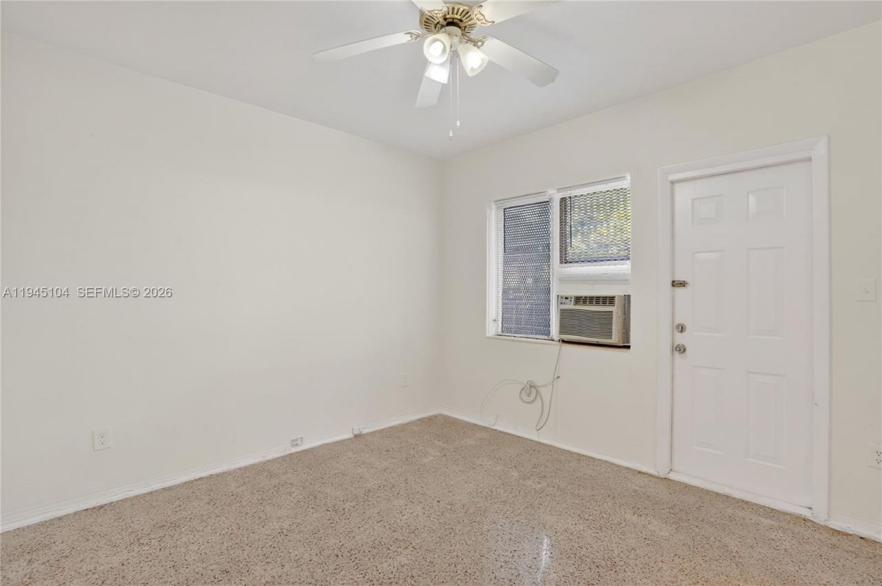 140 SW 30th Ct , Unit 148, Miami, FL 33135 Photo