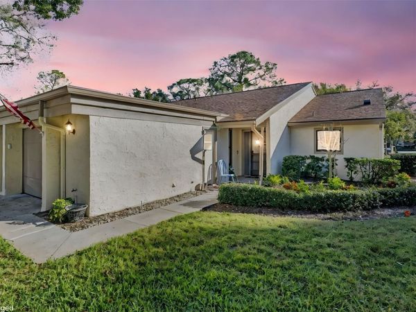 2504 OAK CIRCLE, TARPON SPRINGS, FL 34689