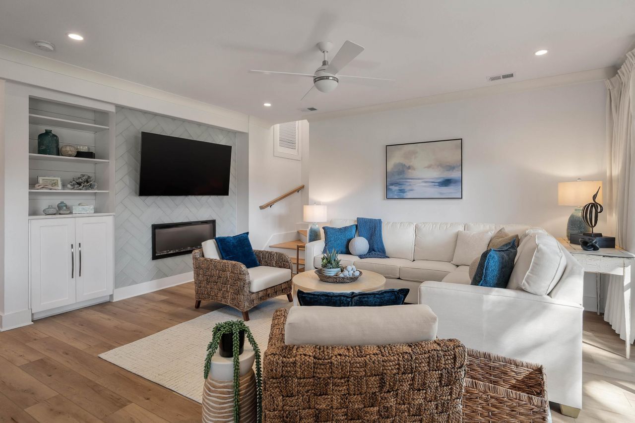 5004 Green Dolphin Way Photo 10