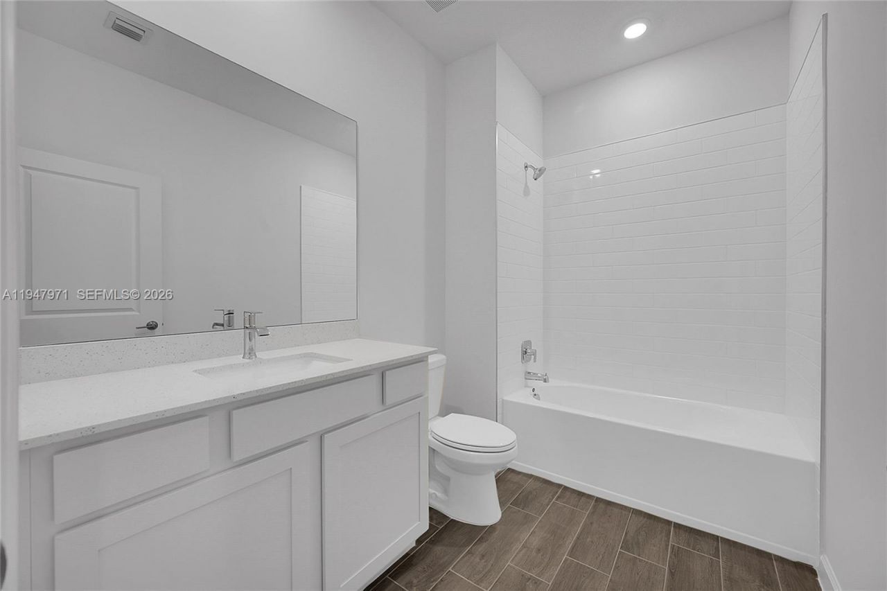 19465 Whispering Creek Rd, Loxahatchee, FL 33470 Photo