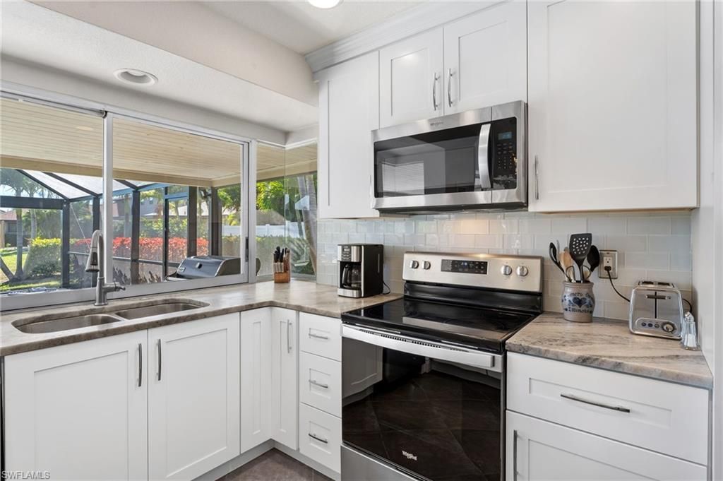 928 SW 52nd St, Cape Coral, FL 33914 Photo