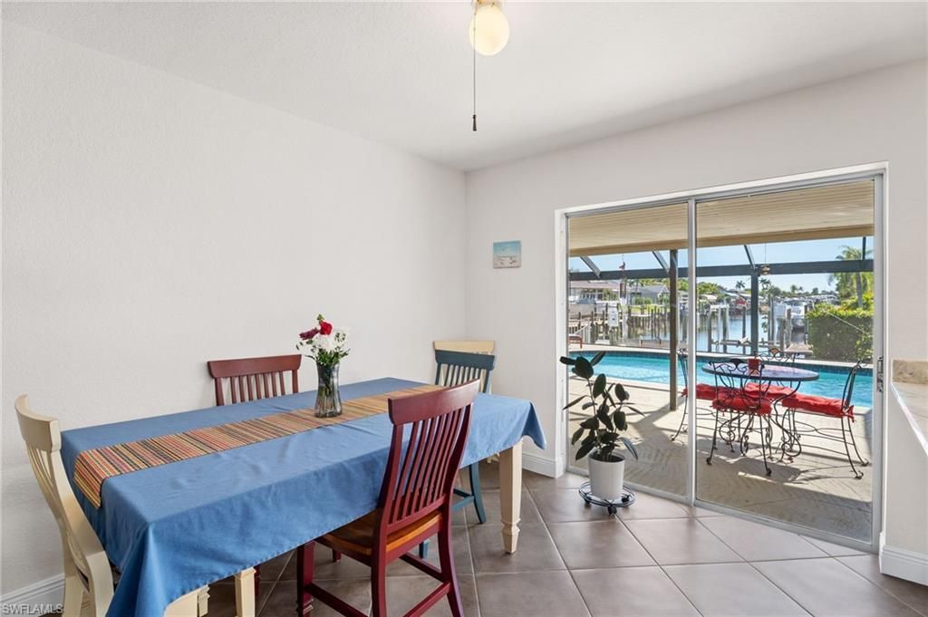 928 SW 52nd St, Cape Coral, FL 33914 Photo