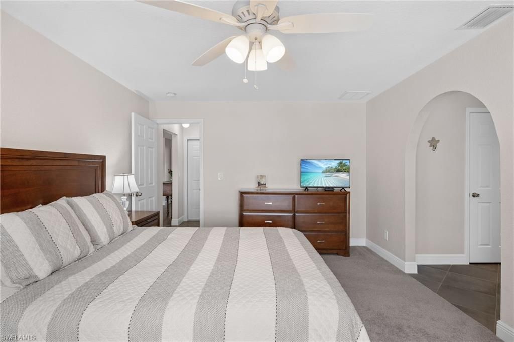 928 SW 52nd St, Cape Coral, FL 33914 Photo