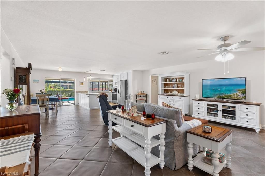 928 SW 52nd St, Cape Coral, FL 33914 Photo