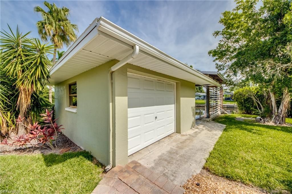787 Overriver Dr, North Fort Myers, FL 33903 Photo