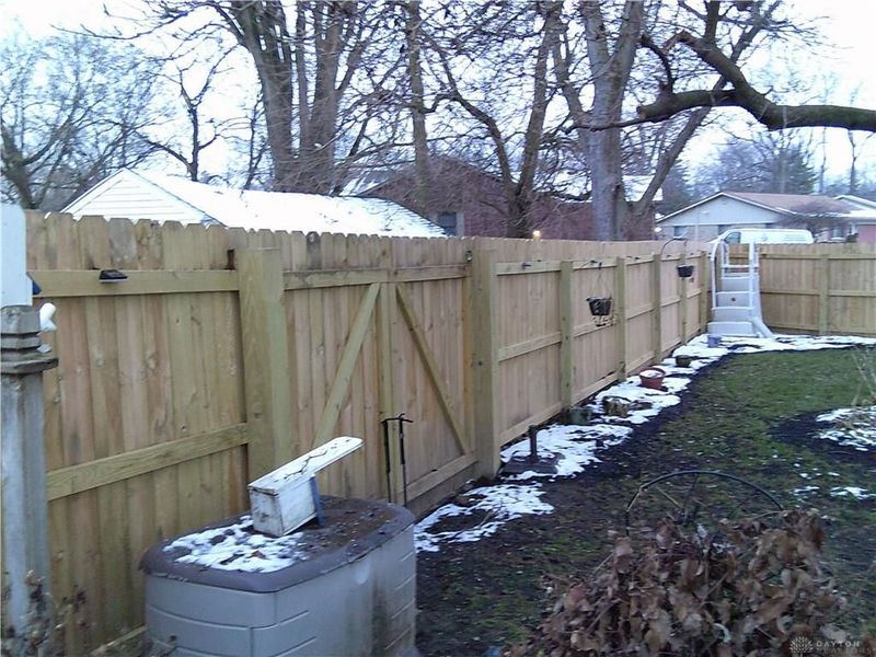 115 N Wolf Creek Street, Brookville, OH 45309 Photo 4