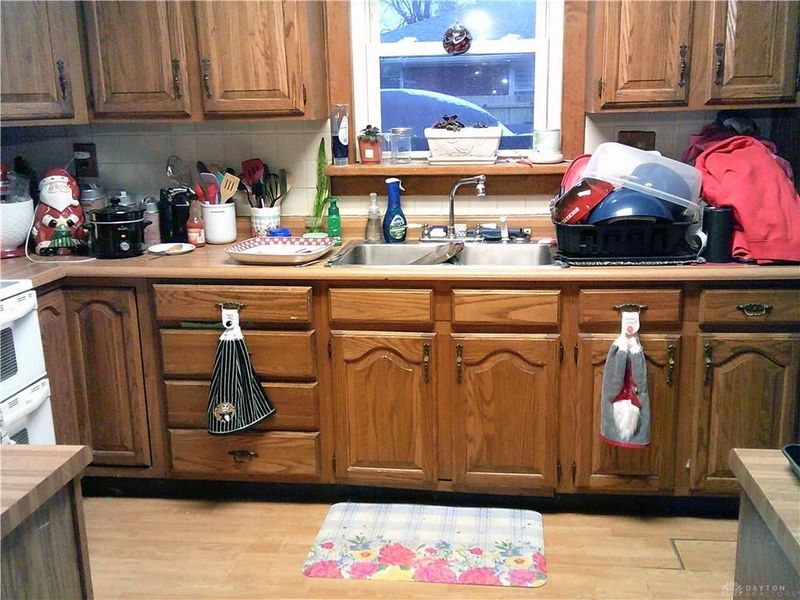 115 N Wolf Creek Street, Brookville, OH 45309 Photo 5