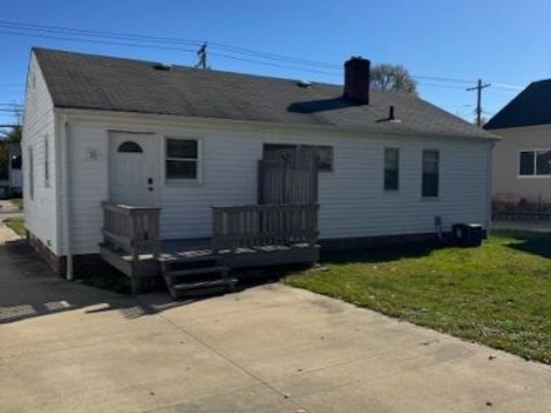 1256 Lander Road, Mayfield Heights, OH 44124 Photo 11