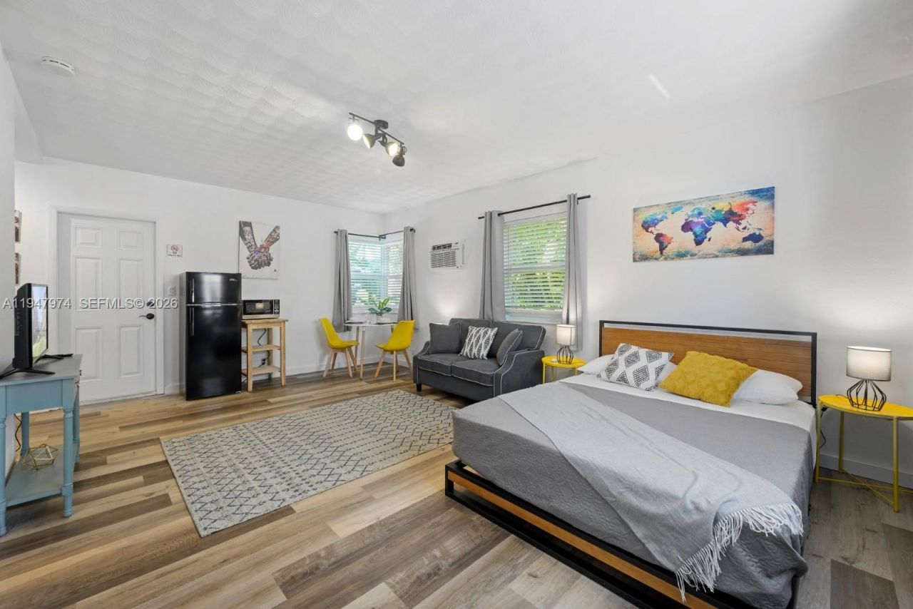 1444 NE 13th Ave , Fort Lauderdale, FL 33304 Photo