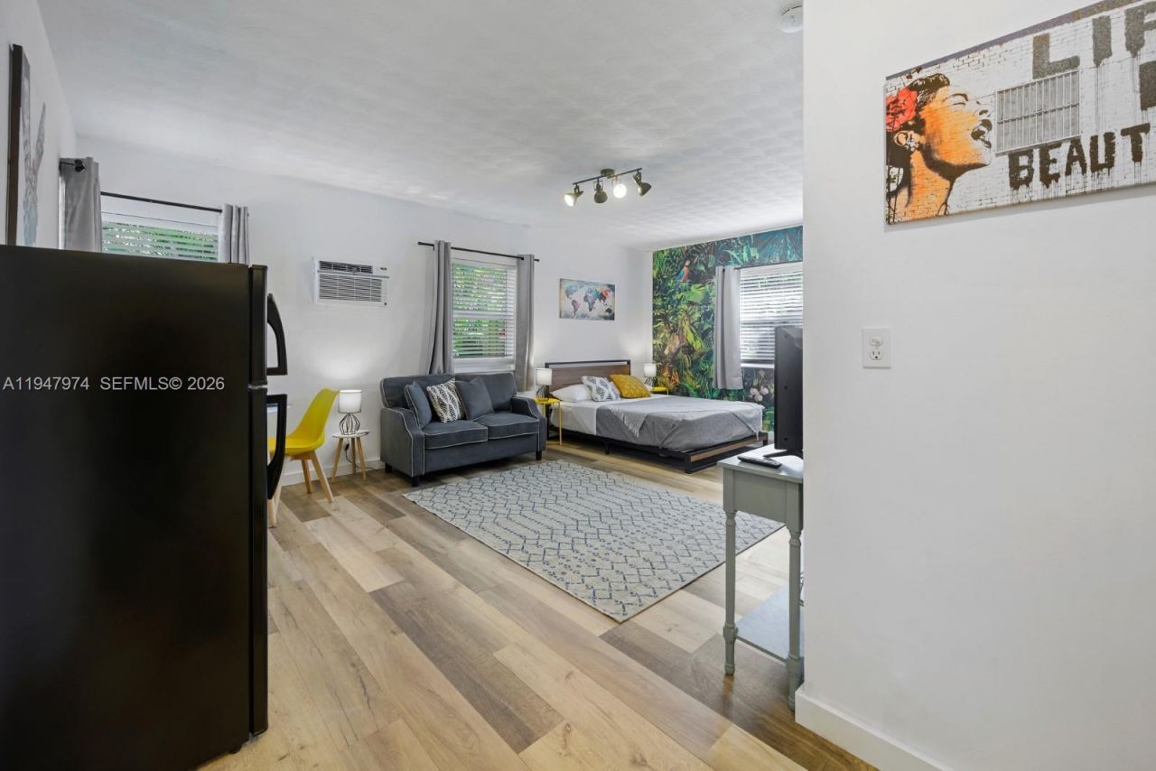 1444 NE 13th Ave , Fort Lauderdale, FL 33304 Photo