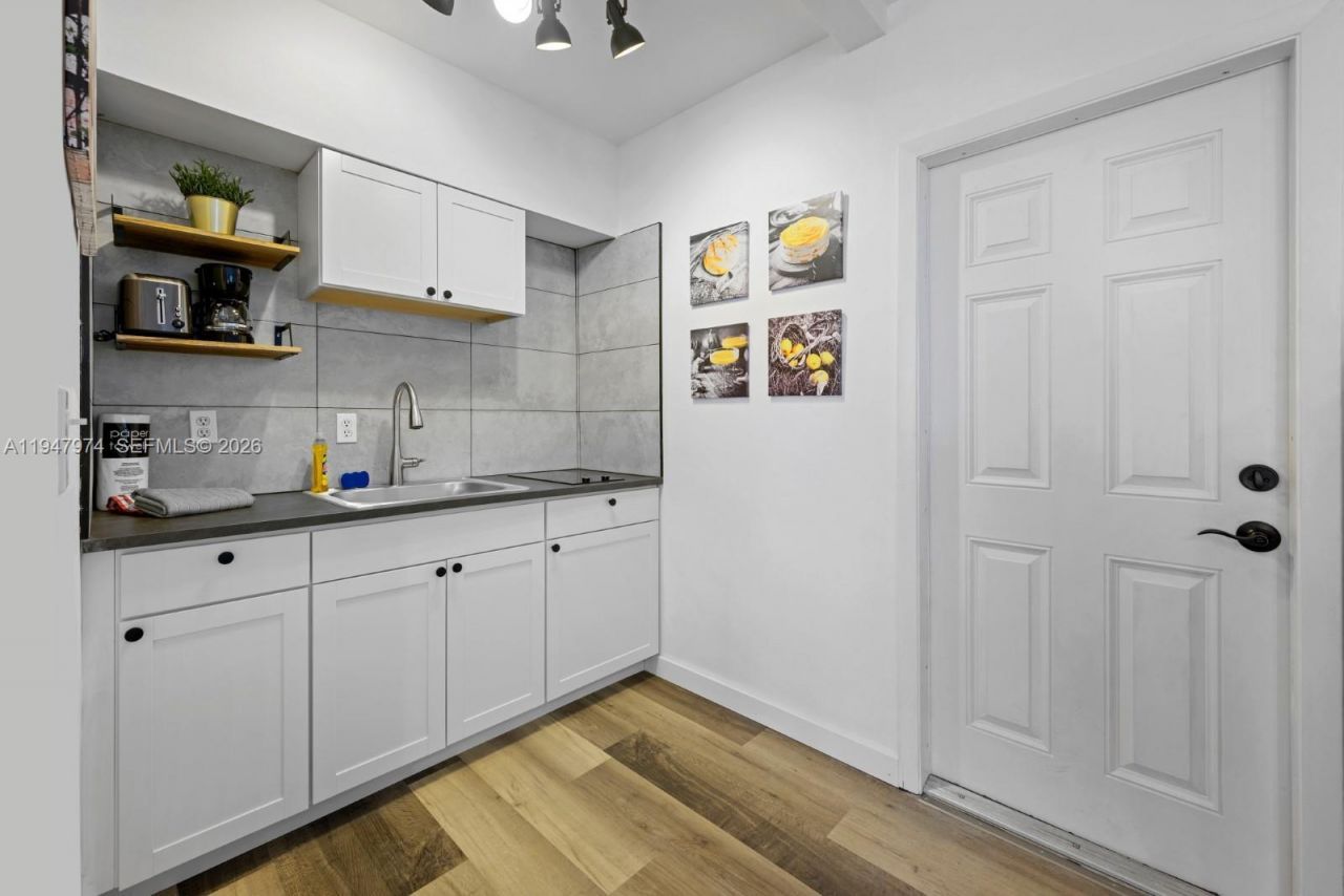 1444 NE 13th Ave , Fort Lauderdale, FL 33304 Photo