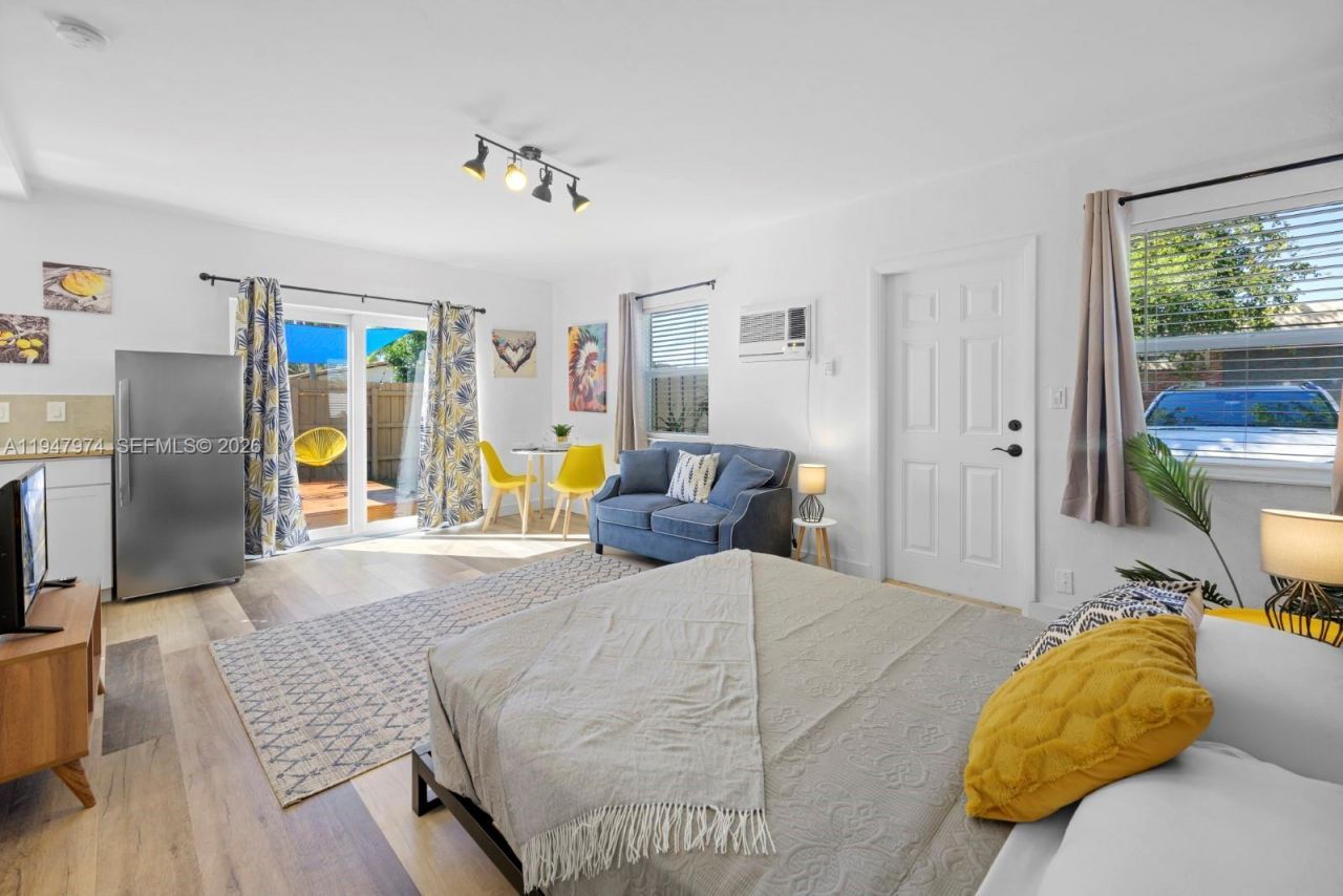 1444 NE 13th Ave , Fort Lauderdale, FL 33304 Photo