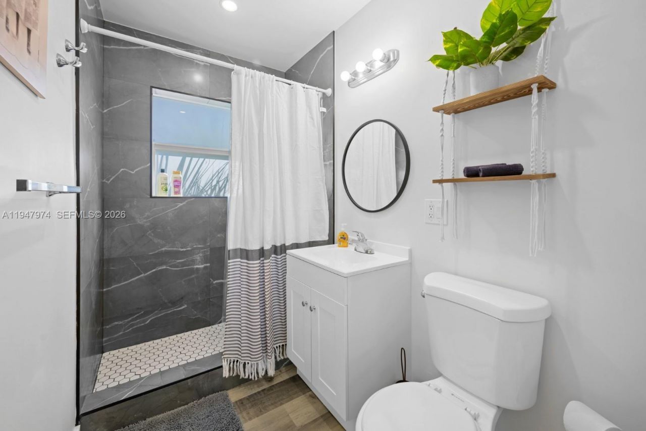 1444 NE 13th Ave , Fort Lauderdale, FL 33304 Photo