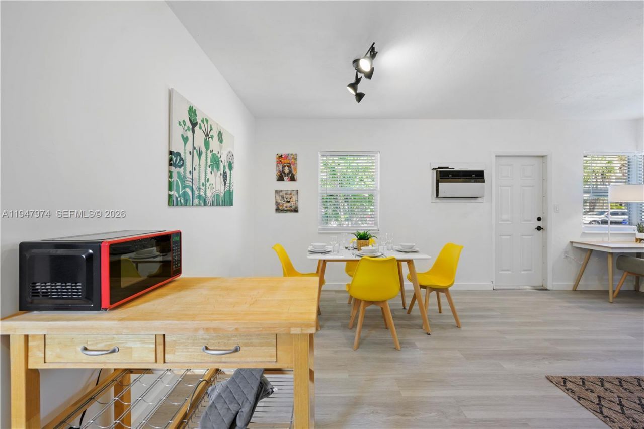 1444 NE 13th Ave , Fort Lauderdale, FL 33304 Photo