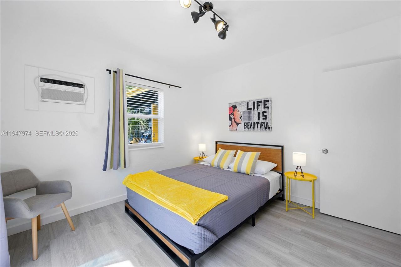 1444 NE 13th Ave , Fort Lauderdale, FL 33304 Photo