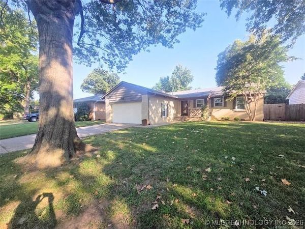 1521 E 60th Street, Tulsa, OK 74105