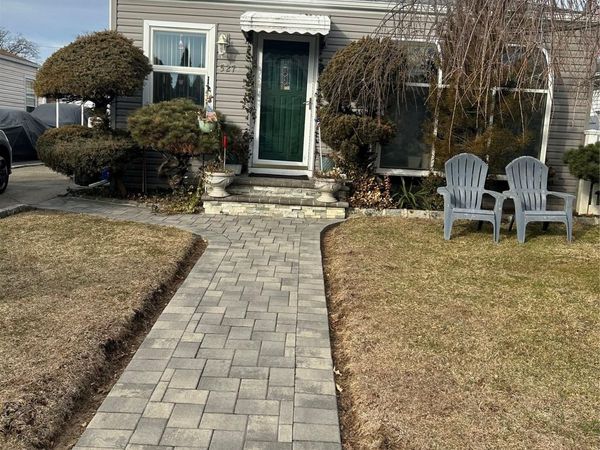 527 Willow Street, South Hempstead, NY 11550