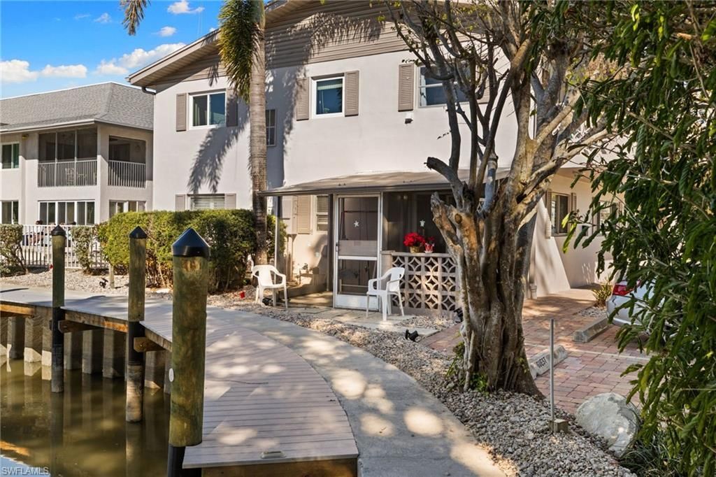 1686 Blue Point Ave, Unit A1, Naples, FL 34102 Photo