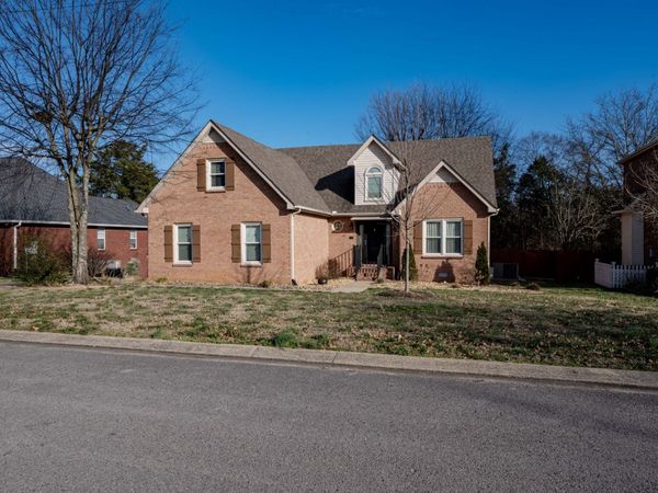 3220 Madison Ave, Murfreesboro, TN 37130