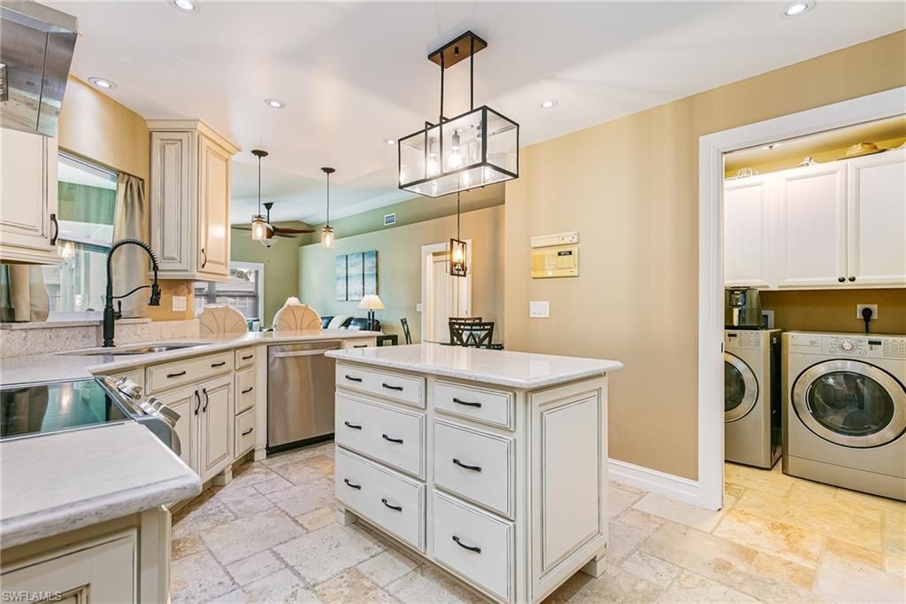 401 Candlewick Cir E, Lehigh Acres, FL 33936 Photo