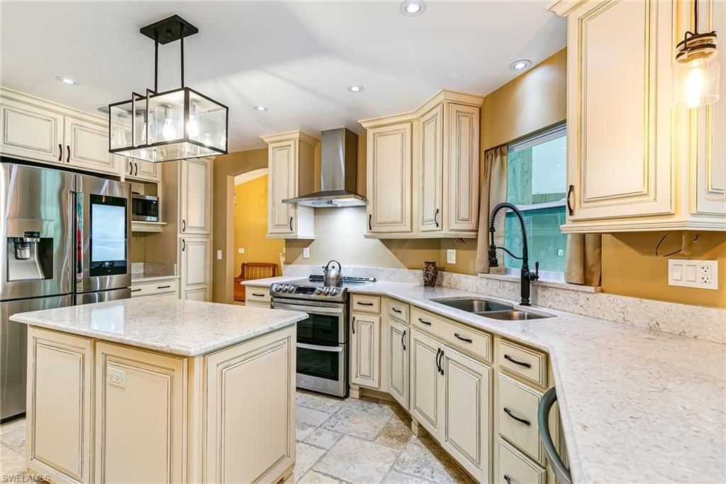 401 Candlewick Cir E, Lehigh Acres, FL 33936 Photo