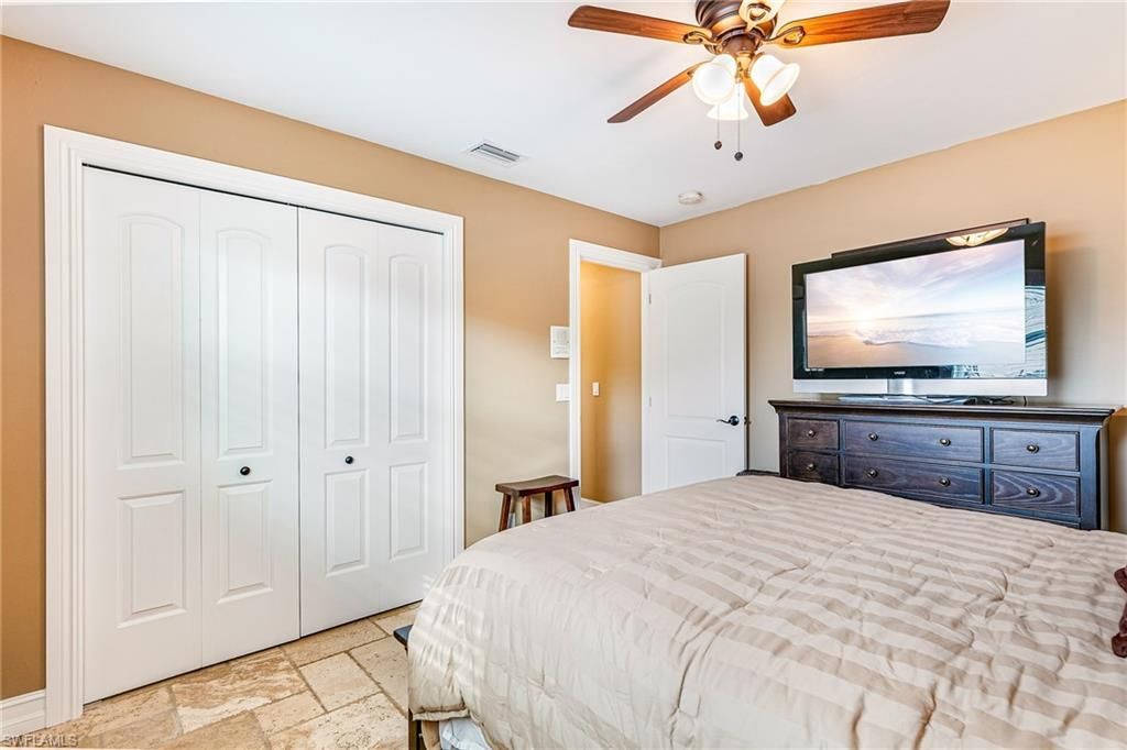 401 Candlewick Cir E, Lehigh Acres, FL 33936 Photo