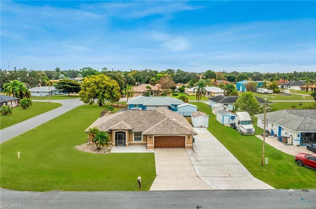 401 Candlewick Cir E, Lehigh Acres, FL 33936 Photo