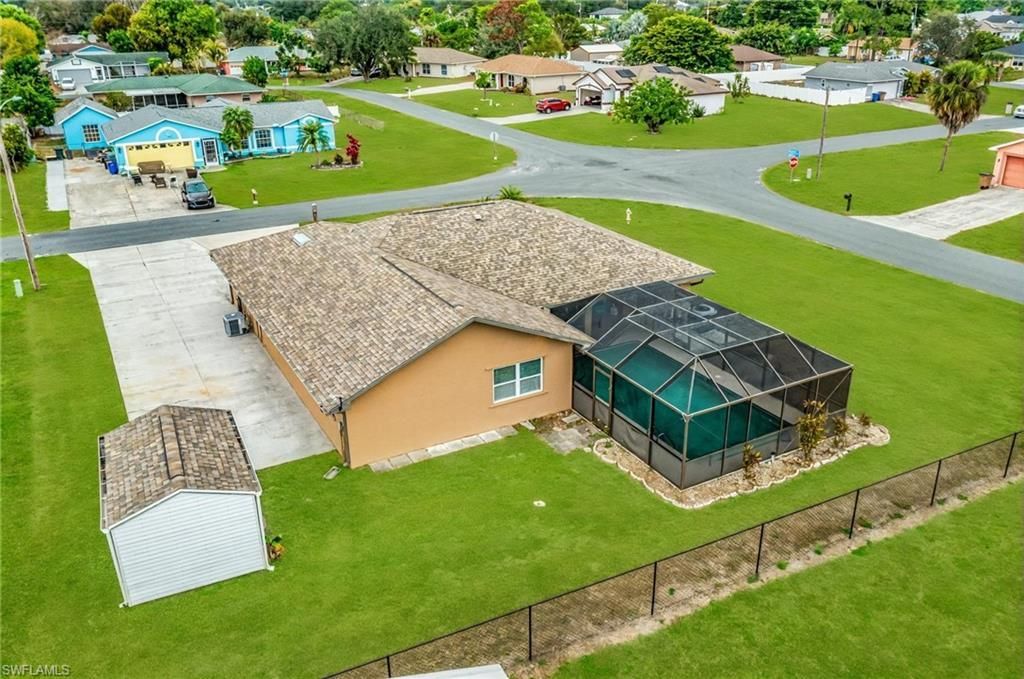 401 Candlewick Cir E, Lehigh Acres, FL 33936 Photo