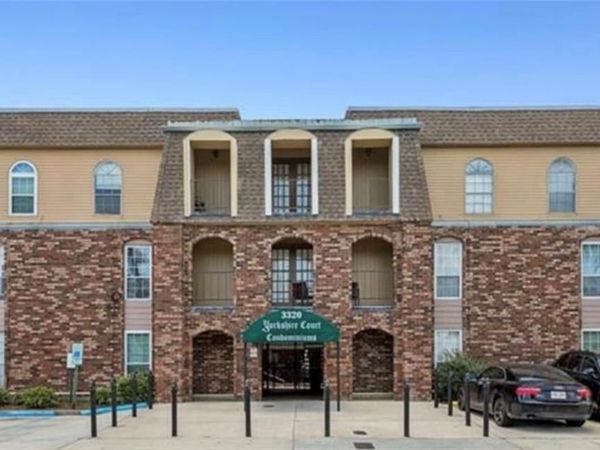 3320 N ARNOULT Road, Unit 213, Metairie, LA 70002