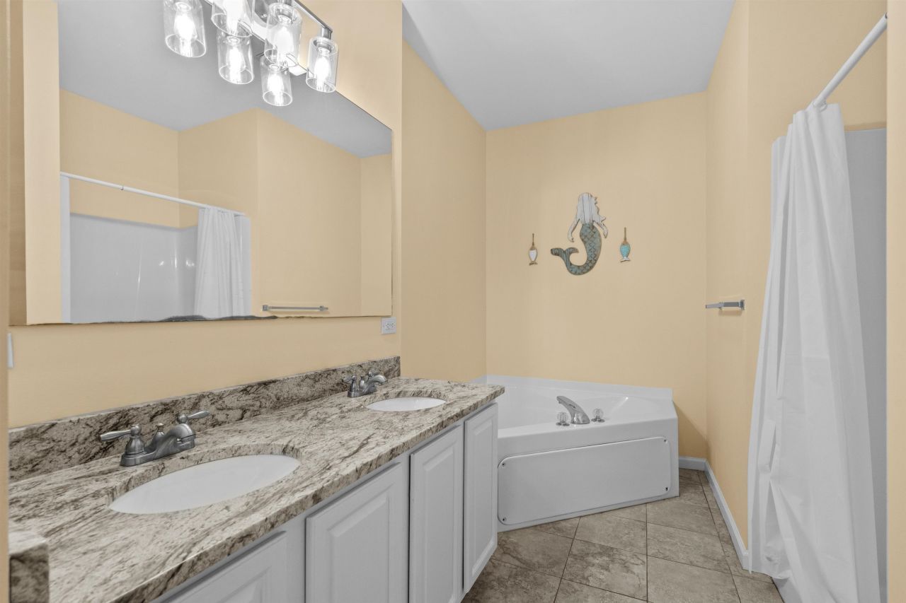 301 Johnson St. Photo 22