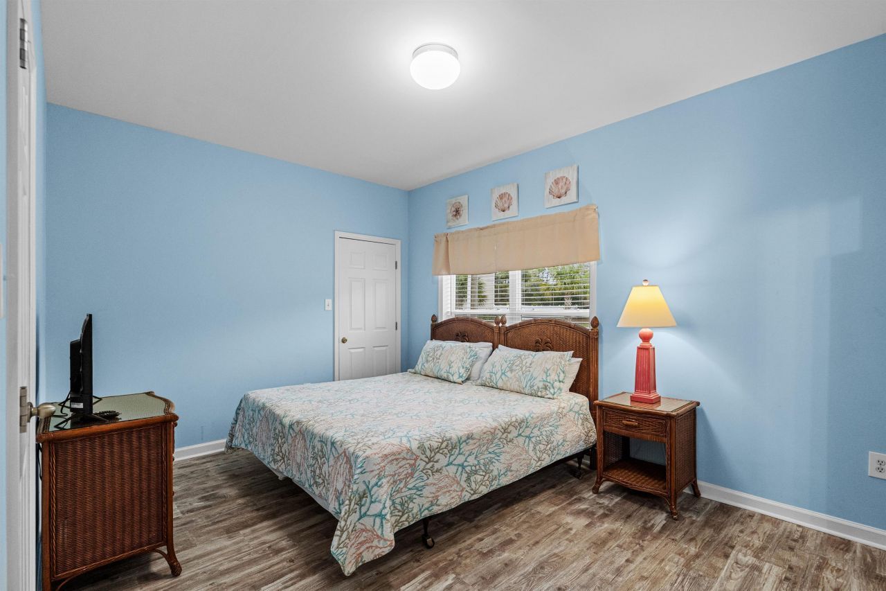 301 Johnson St. Photo 29